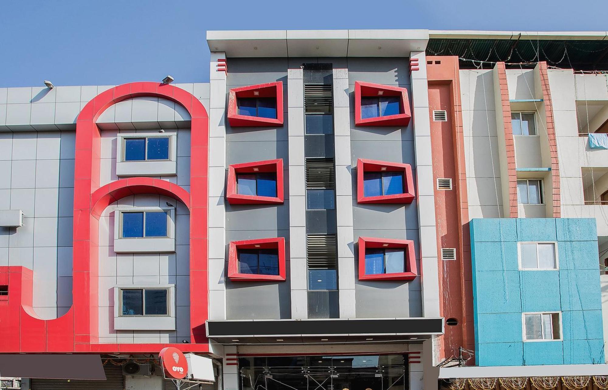 โอโย 4042 โฮเต็ล เมหาร เรซิเดนซี Hotel อินดอร์ ภายนอก รูปภาพ