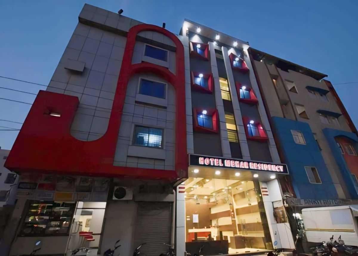 โอโย 4042 โฮเต็ล เมหาร เรซิเดนซี Hotel อินดอร์ ภายนอก รูปภาพ